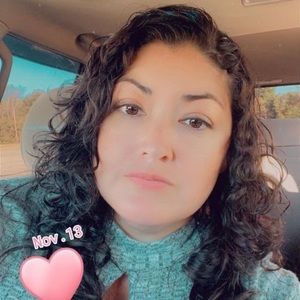 Meet your Posher, Adriana